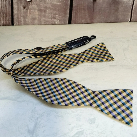 Saddlebred Men's Silk Polyester Bow Tie Adjustable Preppy Checks Plaid Tag - Picture 1 of 6